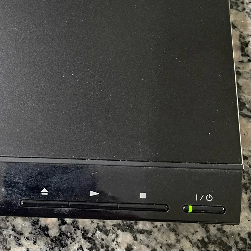Sony CD/DVD Video Player Dolby Digital Compact Slim Black Model DVP-SR210P